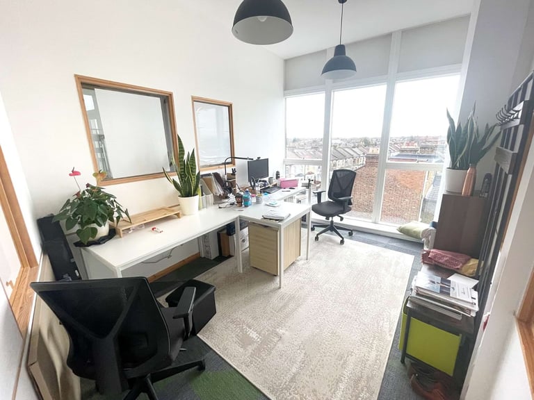 Music Studio | Soundproof room | Podcast | Creative Space | Office In Leyton E10