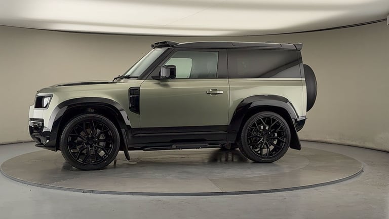 2024 Land Rover Defender 3.0 D300 X-Dynamic HSE 90 3dr Auto ESTATE DIESEL Automatic