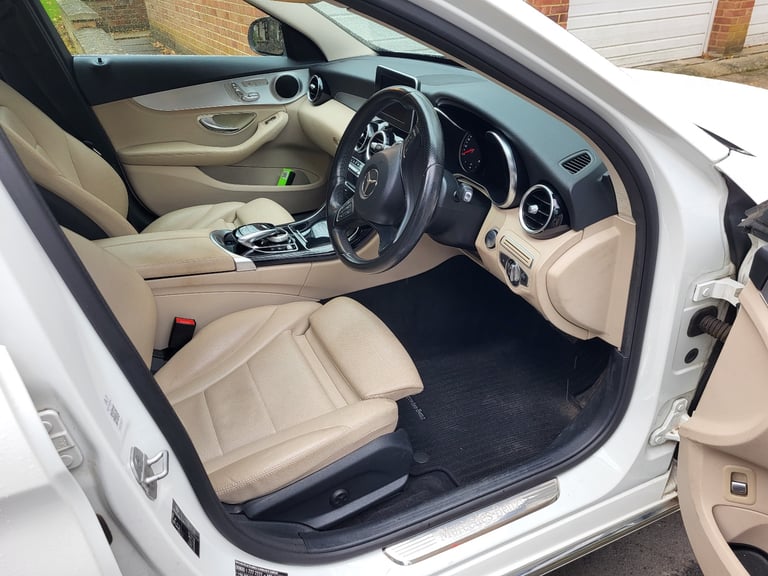 2014 Mercedes-Benz, C-200 Saloon, Sport Premium, petrol 1991 cc, excellent condition