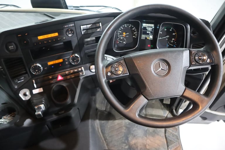 2018 (18 PLATE) Mercedes Benz Actros 2543 6x2 Euro 6 Tractor Units