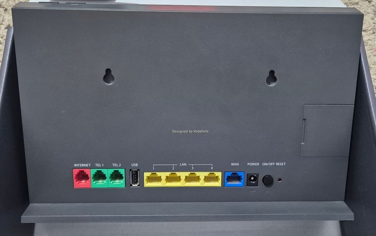 Vodafone WiFi Hub (THG3000) Including Standard Accessories