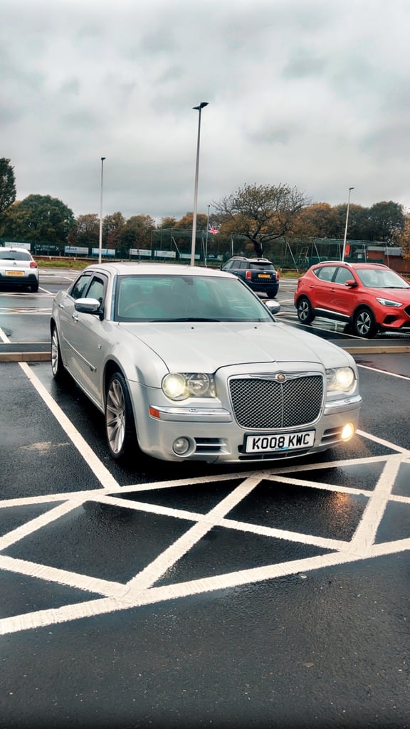 image for 2008 CHRYSLER 300 CRD V6 AUTOMATIC FULY LOADED 12 MONTHS MOT STARTS N DRIVES GREAT 