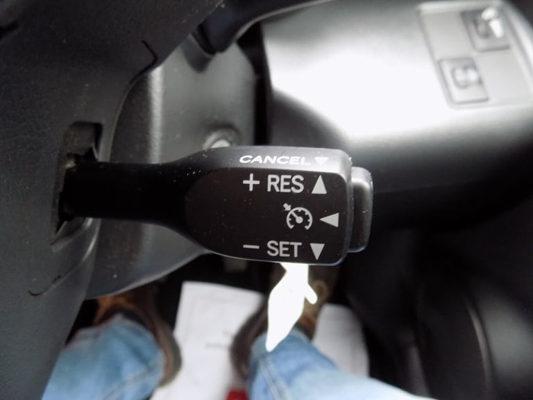 2011 Toyota RAV4 2.2 D-4D XT-R 5dr ESTATE Diesel Manual