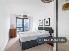 2 bedroom flat in Christian Street, London, E1 (2 bed) (#2663582)