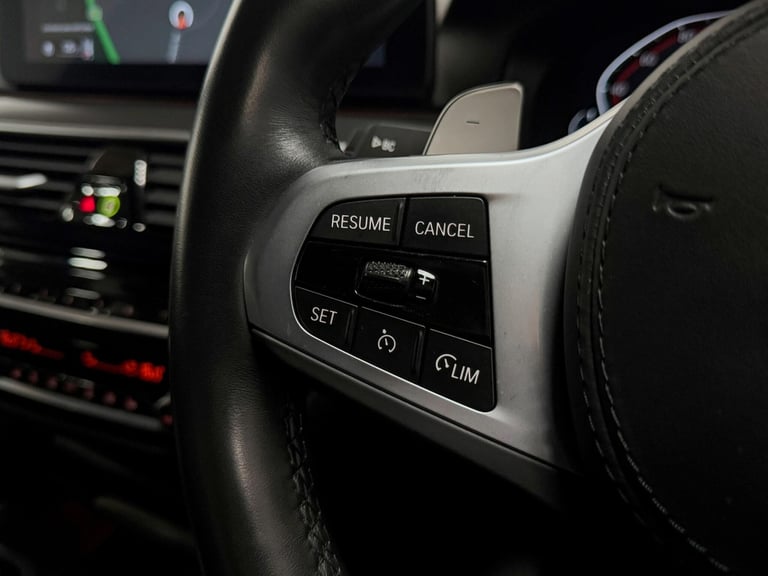 2022 BMW 5 Series 520i M Sport Saloon SALOON Petrol/Electric Hybrid Automatic