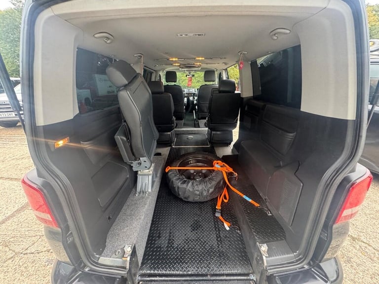 2015 Volkswagen Caravelle 2.0 BiTDI BlueMotion Tech SE DSG Euro 5 (s/s) 5dr MPV Diesel Automatic