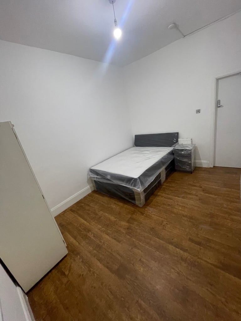 ROOMS TO RENT DSS ONLY BIRMINGHAM STECHFORD B33 B25 B26 B24 B23 