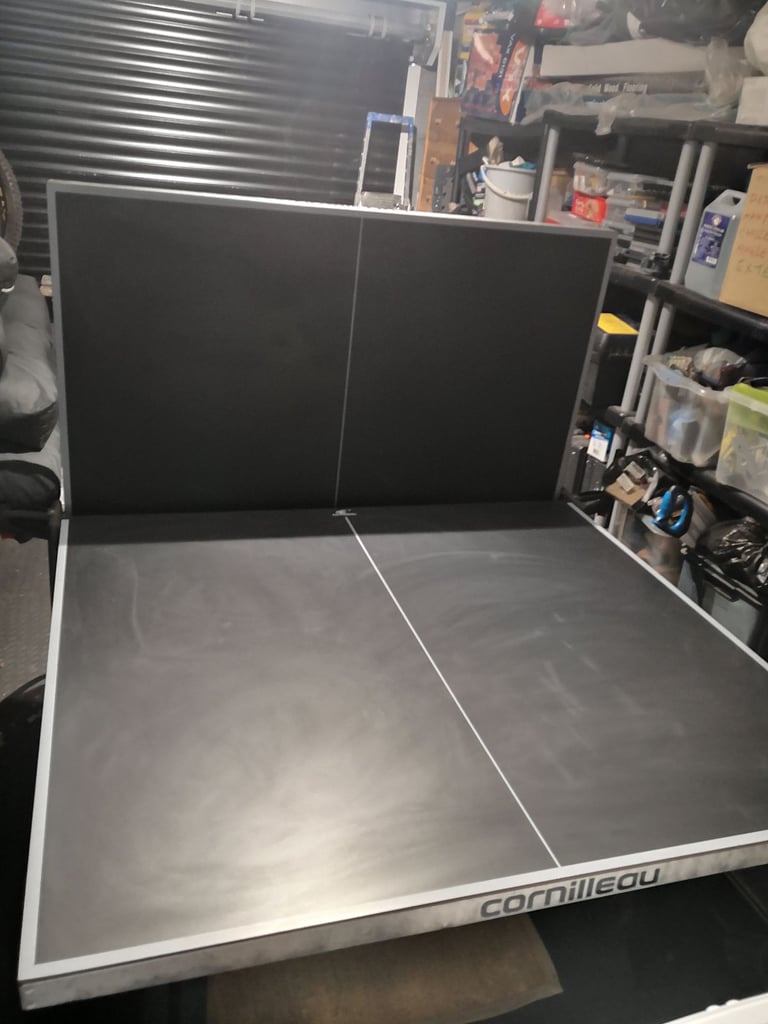 CORNILLEAU TABLE TENNIS TABLE -BLACK & MAT OUTDOOR