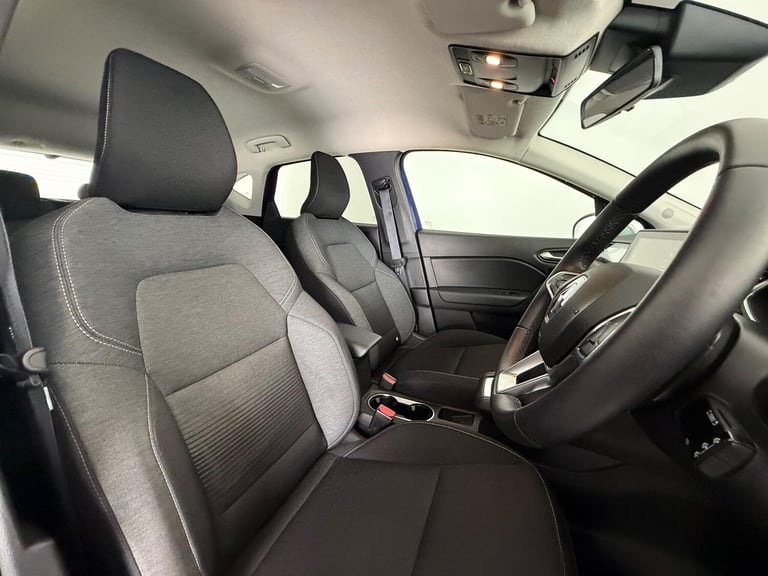 2021 Renault Captur 1.3 TCe Iconic EDC Euro 6 (s/s) 5dr HATCHBACK Petrol Automatic