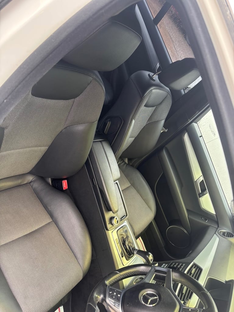Mercedes-Benz, C CLASS, Saloon, 2012, Semi-Auto, 2143 (cc), 4 doors