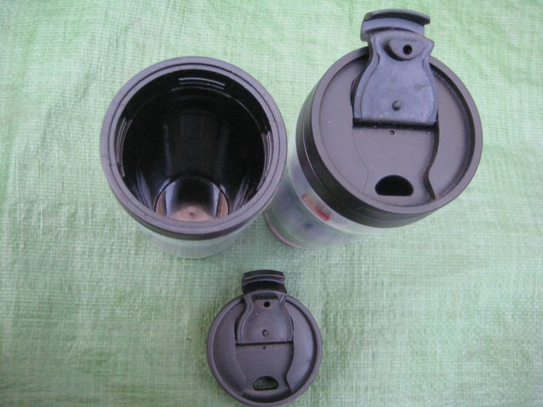 Two Brand New Thermal Drinking Cups with Watertight Lids: The 2 for £3.00