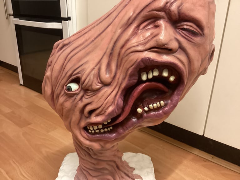 Split head from the thing movie life size statue