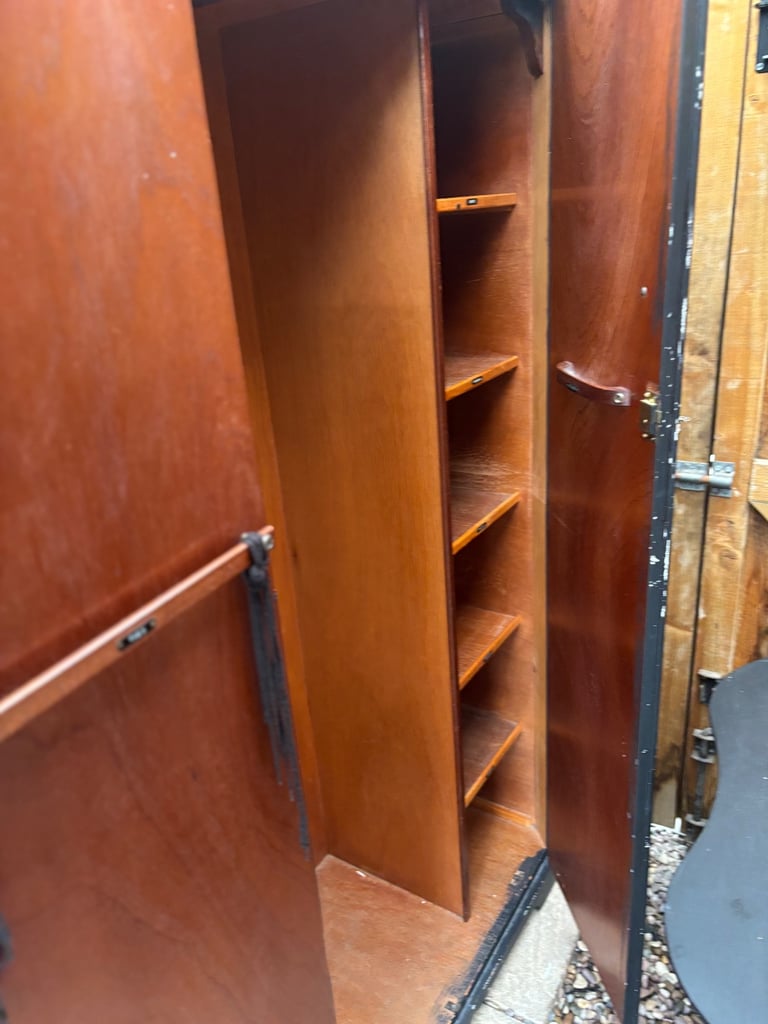 Wardrobe 