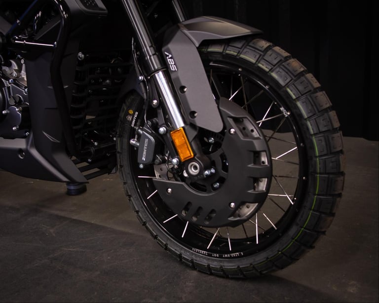 2025 Zontes ZT125-GK BRAND NEW 125cc SPORTS CAFE COMMUTER FROM ROAD AND TRIALS