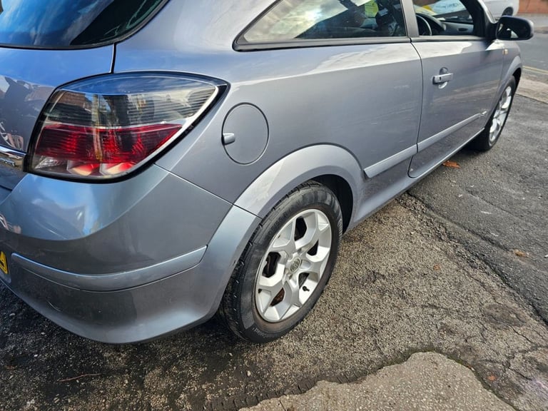 2005 Vauxhall Astra 1.6i 16V SXi 3dr Easytronic HATCHBACK PETROL Automatic