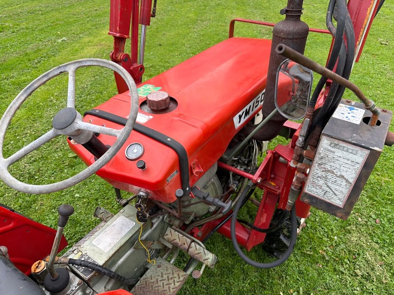 YANMAR YM1500D 4WD TRACTOR WITH FRONT LOADER/ BUCKET ** WATCH VIDEO *** 15HP ** 835 Hours