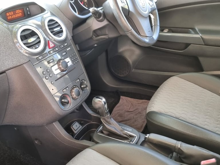 2011 Vauxhall Corsa 1.4 SE 3dr Auto HATCHBACK PETROL Automatic