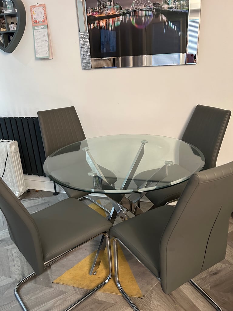 image for Dinning table x 4 chairs Erskine