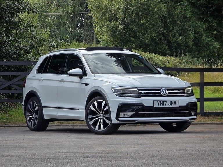 image for 2017 Volkswagen Tiguan TDI BlueMotion Tech R-Line SUV Diesel Manual
