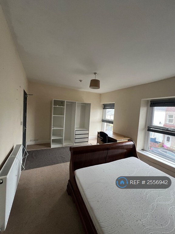 1 bedroom in Brynmill Avenue, Swansea, SA2 (#2556942)