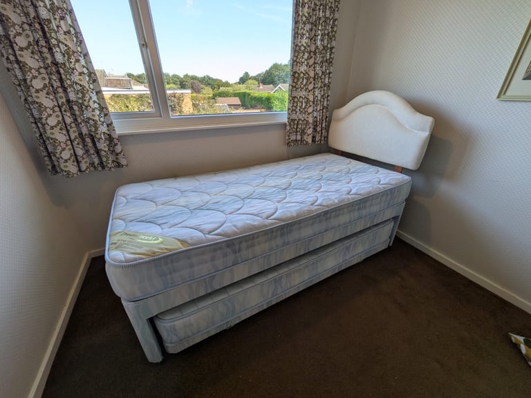 image for Single bed with pull out bed under