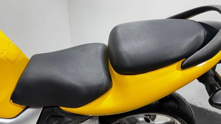 Suzuki SV650 SV650 2002 15K GOOD RUNNING CLASSIC A2 V TWIN CARBED BIKE
