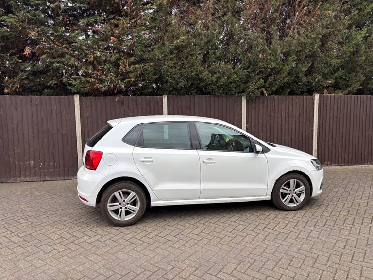 Volkswagen, POLO, Hatchback, 2016, Manual, 1422 (cc), 5 doors