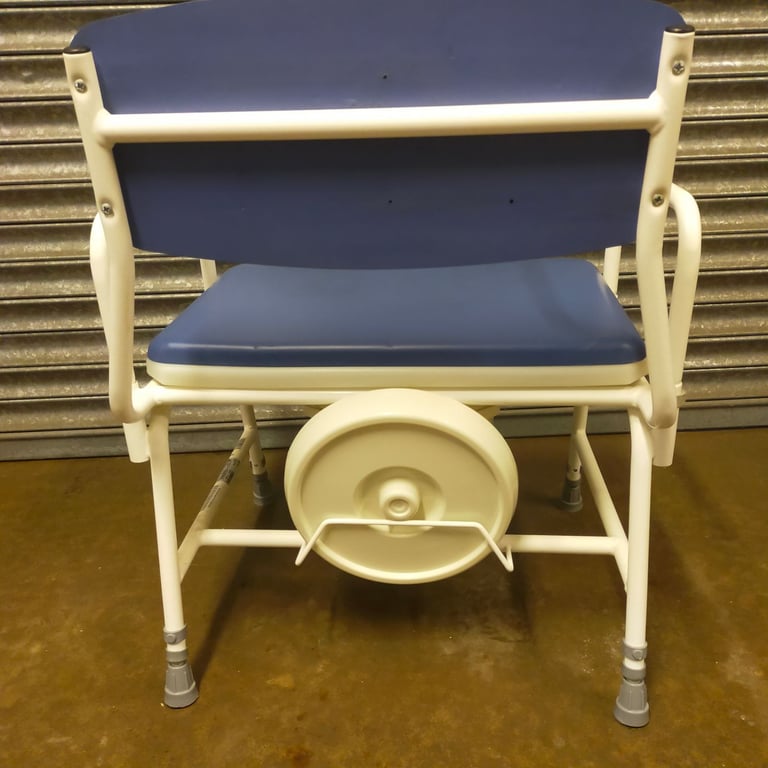 Large commode toilet chair 