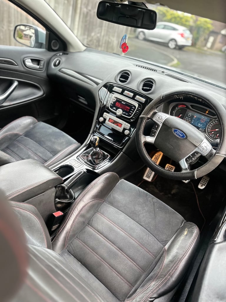 Ford, MONDEO, Hatchback, 2010, Manual, 2179 (cc), 5 doors