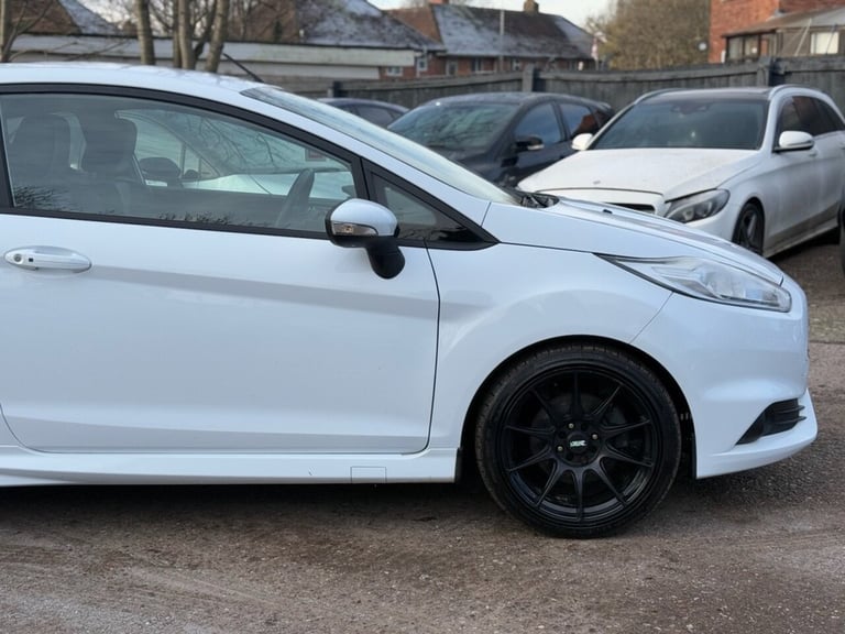 2014 Ford Fiesta 1.6 EcoBoost ST-2 3dr HATCHBACK PETROL Manual