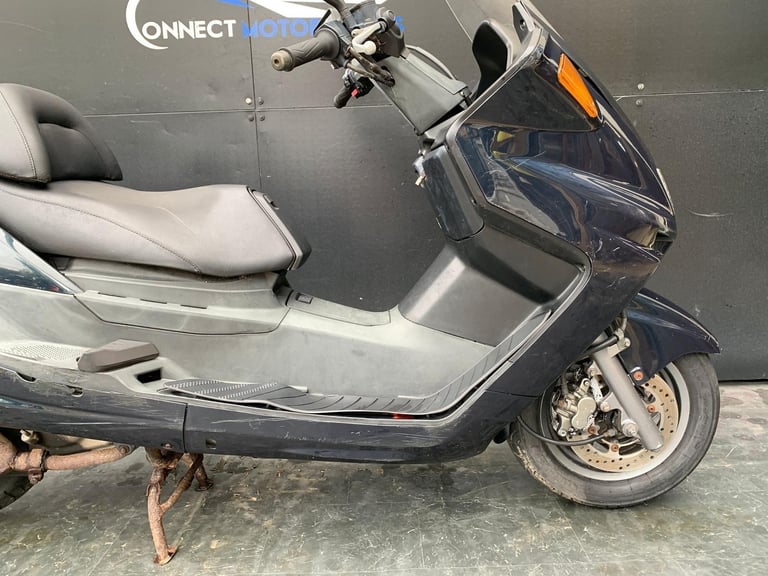 YAMAHA YP 250 MAJESTY PROJECT BIKE HPI CLEAR