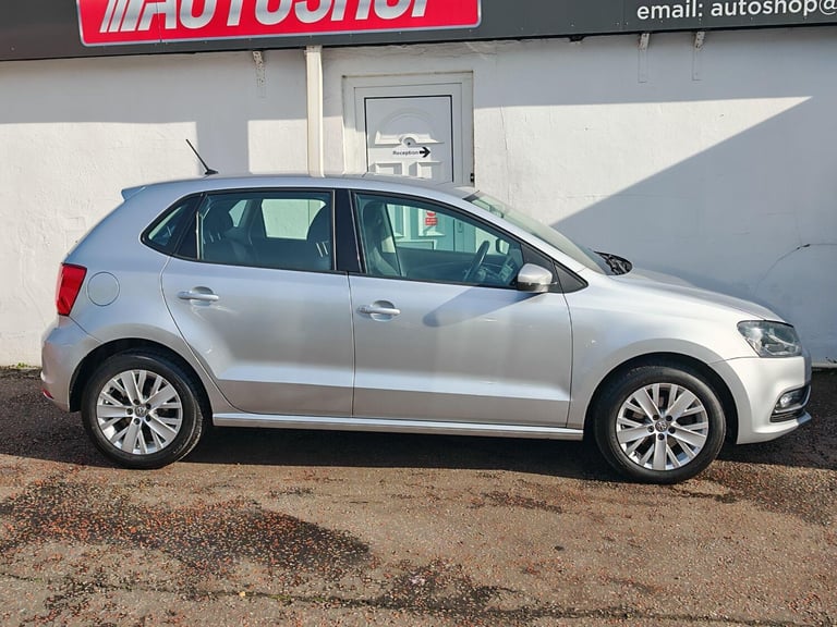 2015 Volkswagen Polo 1.2 TSI SE 5dr HATCHBACK PETROL Manual