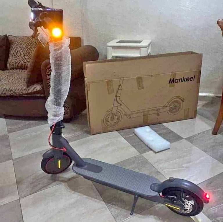 AOVO ES80 Electric Scooter