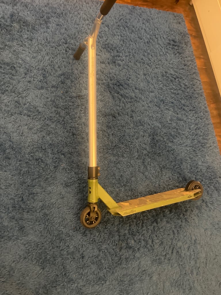 Pro custom stunt scooter
