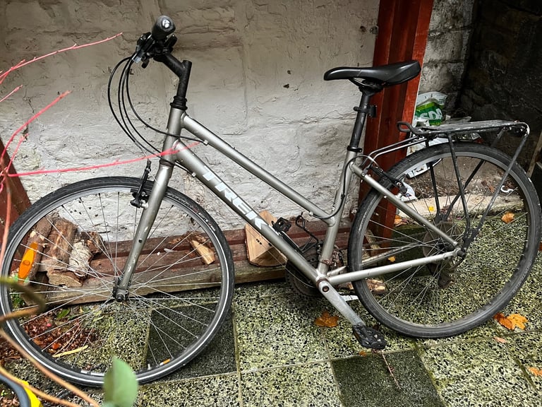 image for Ladies hybrid bike 