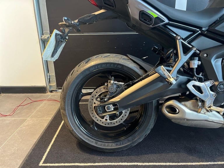 2025 Triumph Tiger Sport 660 PREMIUM COLOUR Petrol green 6 Speed