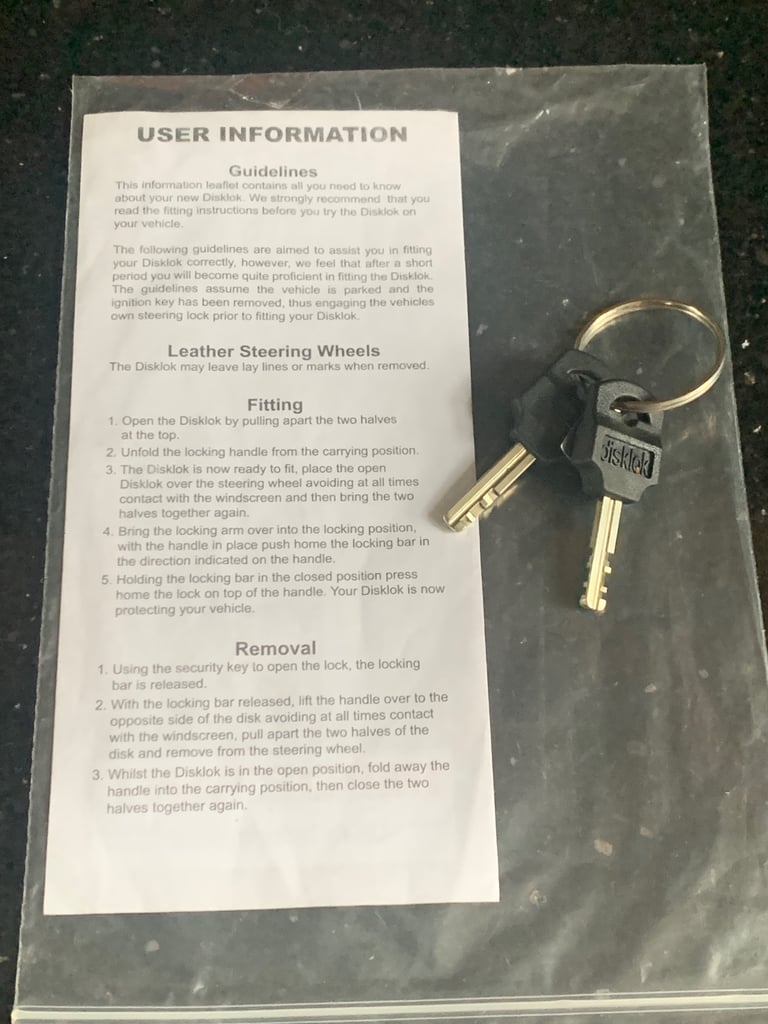 Disklok car steering wheel lock. Small, 35-38.9cm