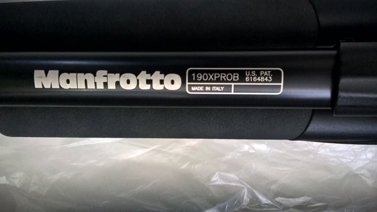 New Manfrotto 190XPROB Tripod with Horizontal Column + 460MG Head + Bag.