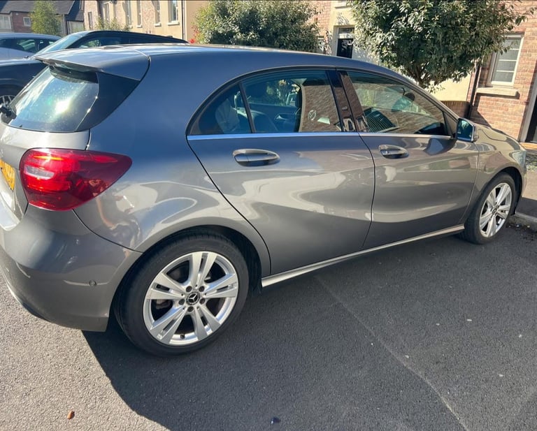 Mercedes-Benz, A CLASS, Hatchback, 2017, Manual, 1461 (cc), 5 doors