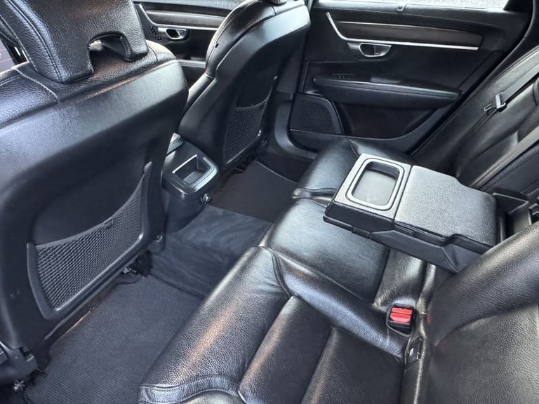 2020 Volvo V90 Cross Country 2.0 D5 Plus Estate 5dr Diesel Auto AWD Euro 6 (s/s) (235 ps) Estate ...