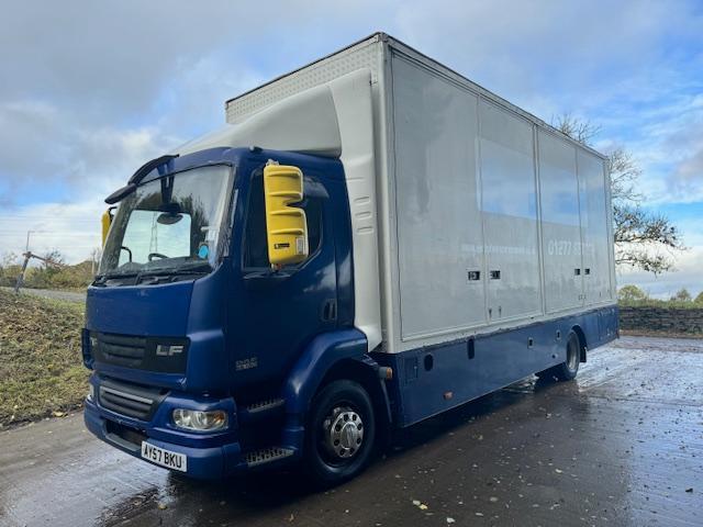 image for 2007 57 DAF LF 55.180 13 ton 4 container door removal box