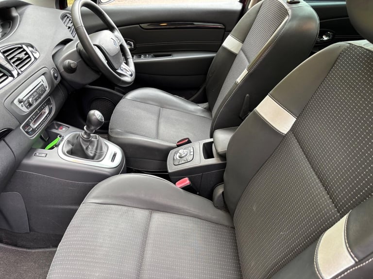 2015 Renault Grand Scenic 1.2 TCe Dynamique Nav Euro 6 (s/s) 5dr MPV Petrol Manual