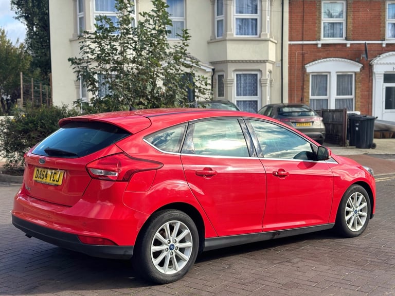 2014 Ford Focus 1.6 TDCi 115 Titanium 5dr HATCHBACK Diesel Manual - Image 4