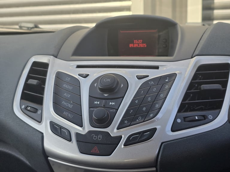 FORD FIESTA 1.4 Titanium 2009