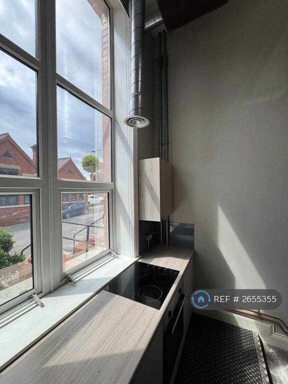 1 bedroom flat in Welch House, Hyde Park, Doncaster, DN4 (1 bed) (#2655355)