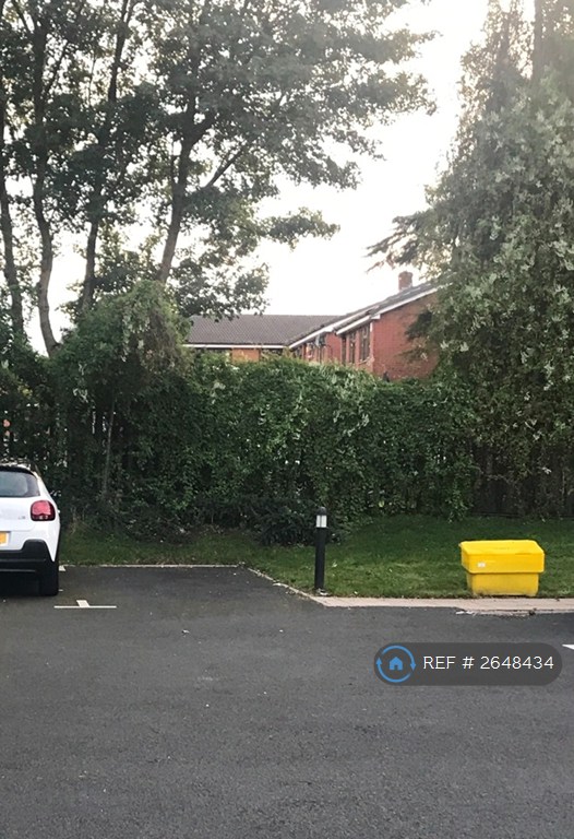 2 bedroom flat in Wicket Drive, Birmingham, B16 (2 bed) (#2648434)