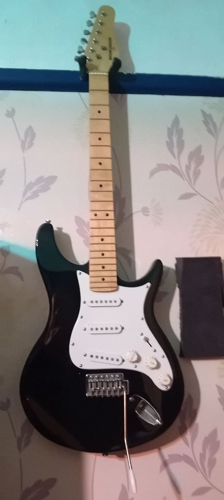 Behringer stratocaster