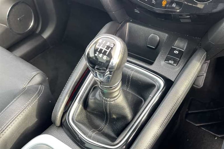 2019 Nissan Qashqai 1.3 DIG-T Tekna SUV 5dr Petrol Manual Euro 6 (s/s) (140 ps) SUV Petrol Manual