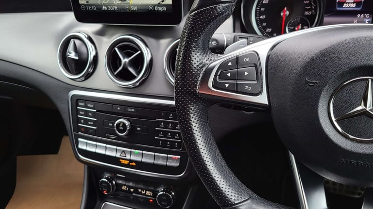2018 Mercedes-Benz GLA GLA 220d 4Matic AMG Line Premium 5dr Auto ESTATE DIESEL Automatic
