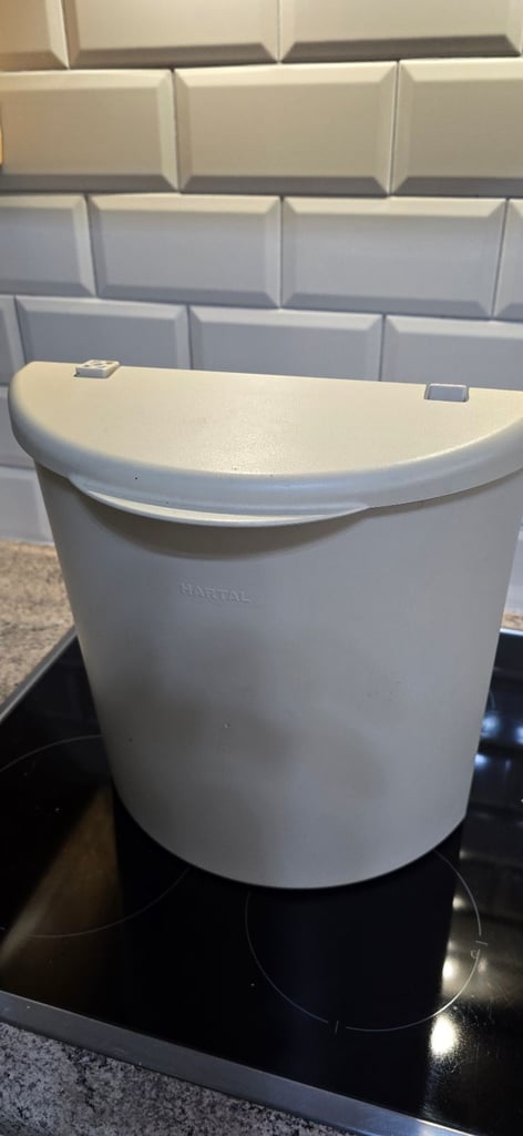 image for Caravan dor bin